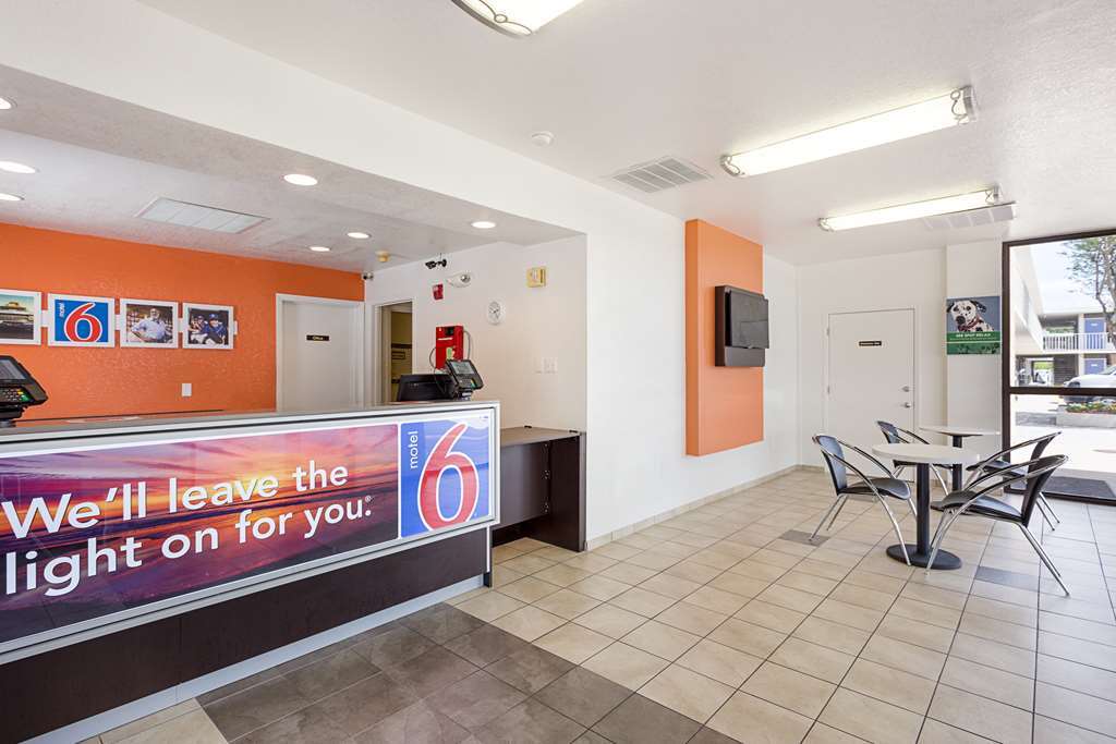 6-north Palm Springs, Ca - North Hotel
